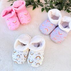 Pantoufles bébé avec chaussettes intégrées Motifs filles