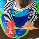 Jumper évolutif Neighborhood Friends Activity – BABY EINSTEIN