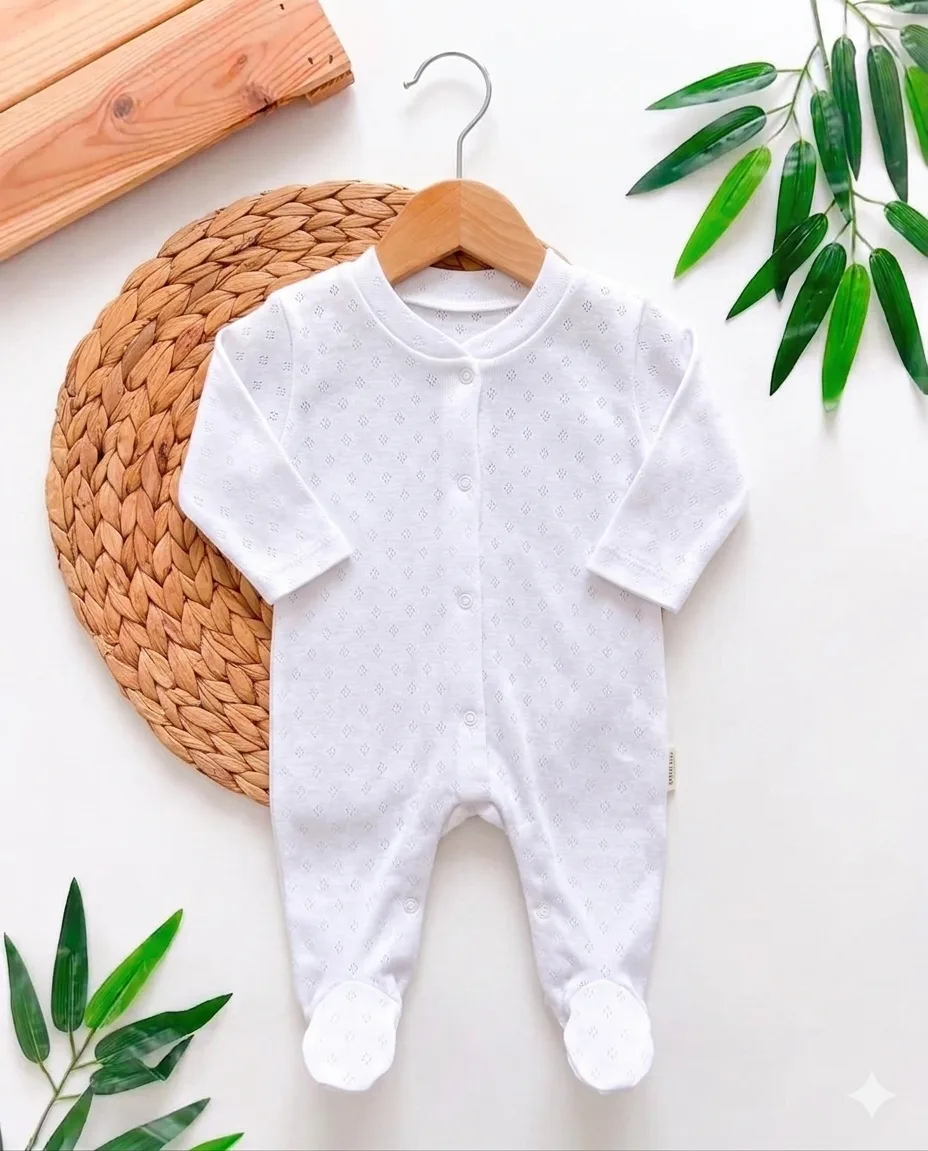 promo grenouillère bébé en blanc