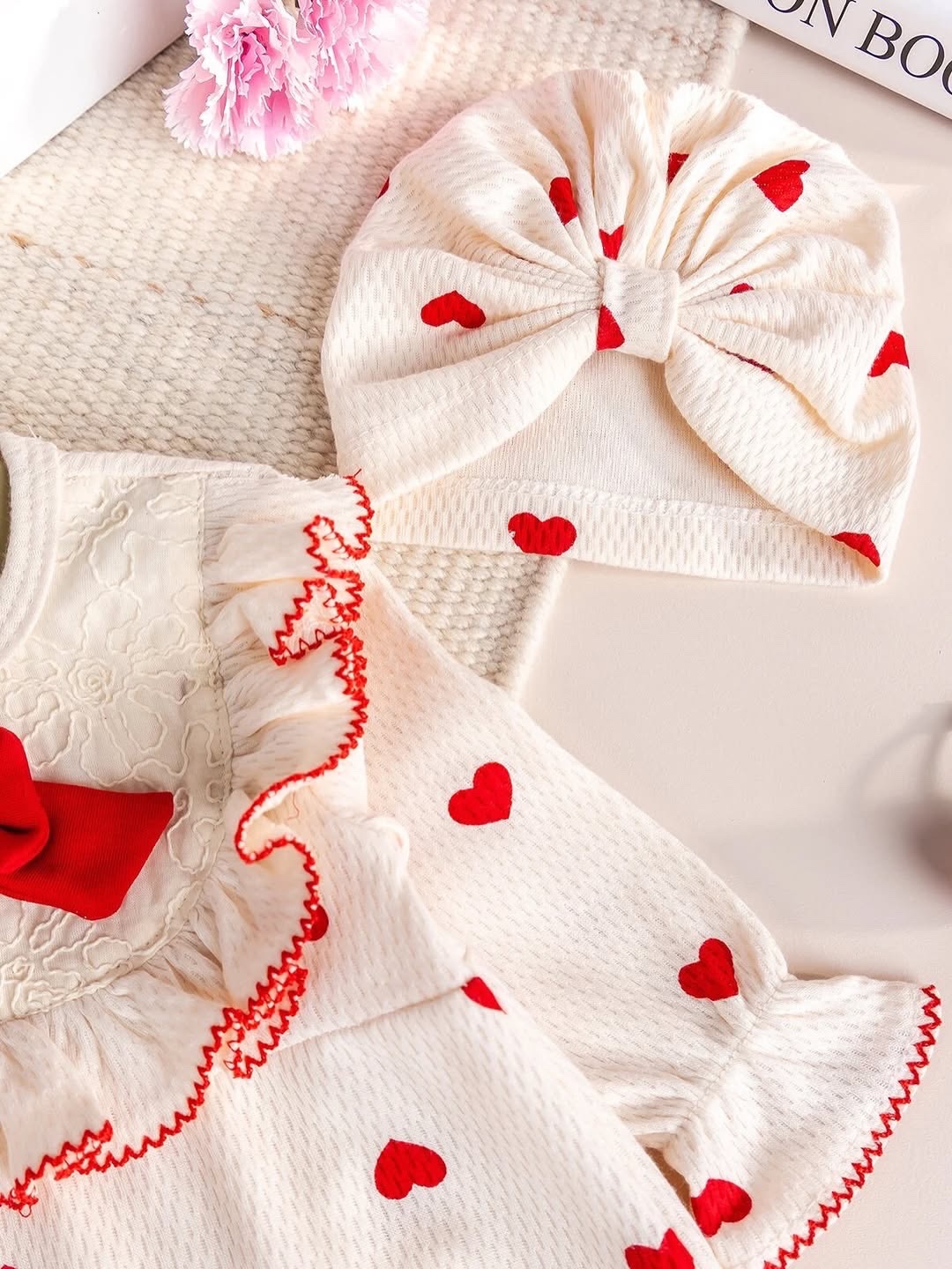 Ensemble Grenouillère et Bonnet Bébé Motif Cœur – 100% Coton Léger – Image 3