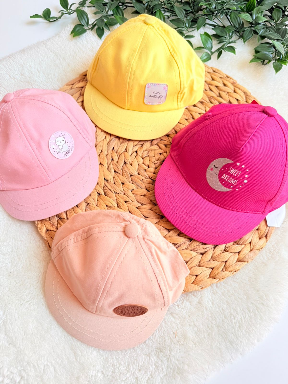 Casquette de Protection Bébé fille Confort et Sécurité Solaire
