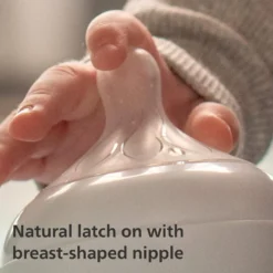 Philips Avent Lot de 2 tétines pour biberon à Réponse Naturelle 0% BPA, Débit 6 liquides épaissis pour Bébé de 6 mois + (modèle SCY966/02