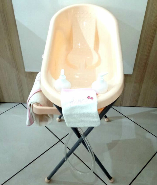 Bébé9 – Baignoire avec son Support + tuyau évacuation-6110