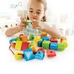Hape : bloc en bois avec lacets-0