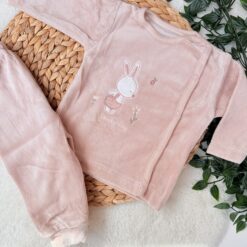 Pyjama Bébé 2 Pièces en Velours Doux – Chaleur Optimale & Ouverture Facile