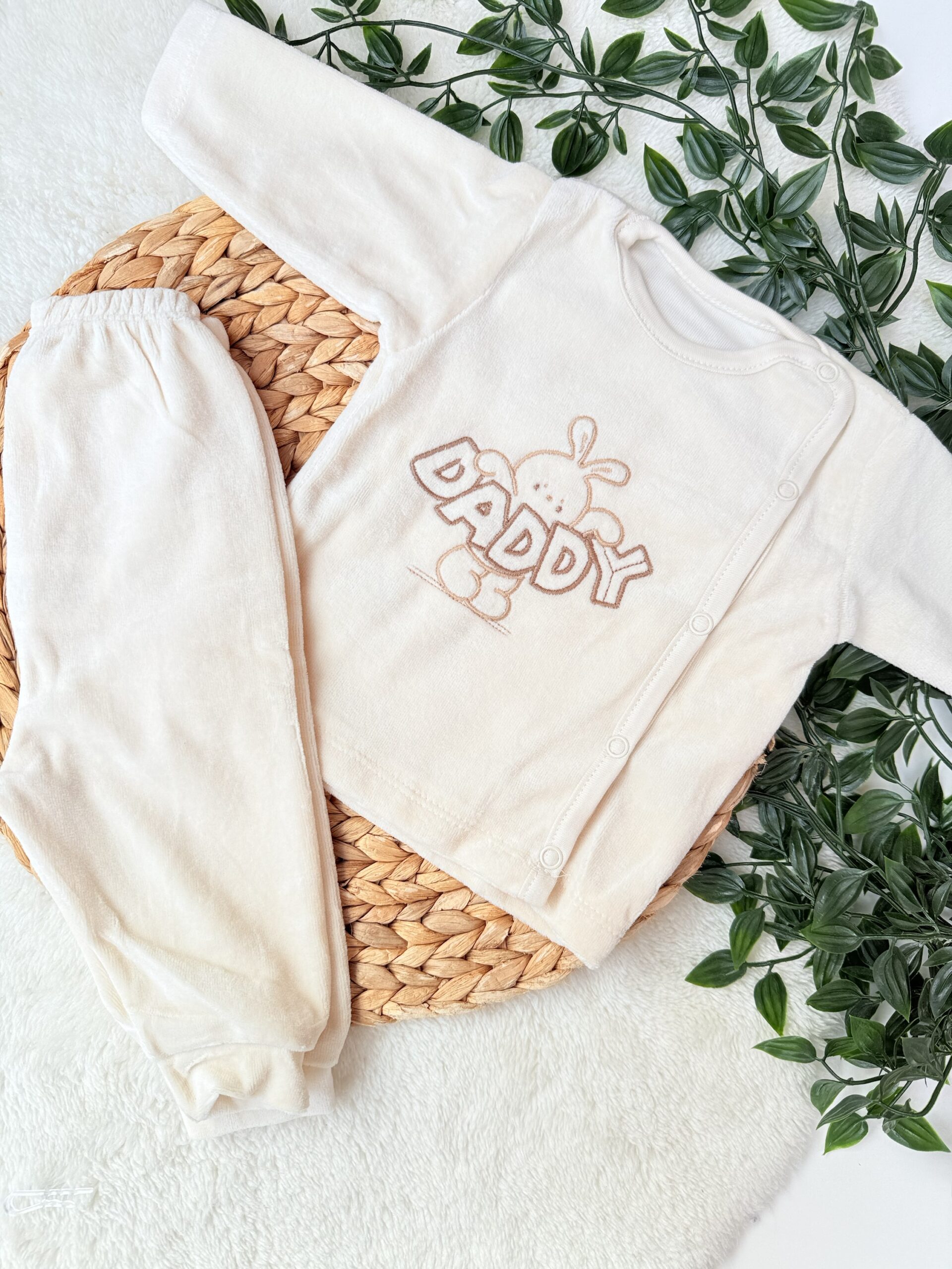 Pyjama Bébé 2 Pièces en Velours Doux – Chaleur Optimale & Ouverture Facile – Image 3