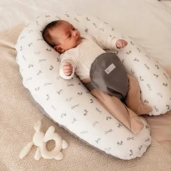 Candide Multirelax position allaitement bébé hauteur idéale dos soulagé maman