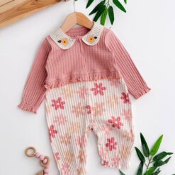 Grenouillère bébé fille : confort et style réunis