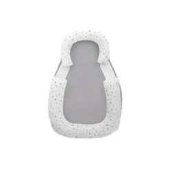reducteur de lit kikkaboo a white and grey baby seat