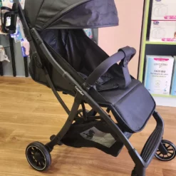 Poussette Compacte Black Edition - Cozymum