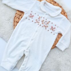 Grenouillère Brodée Velours et Coton Pur – Chaleur, Élégance et Qualité