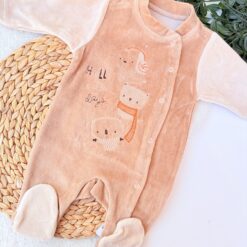 Grenouillère Velours Coton : Design Ludique, Douceur et Ouverture Facile