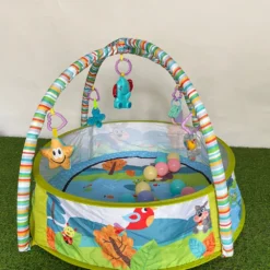 Tapis d'éveil bébé avec arche musicale jouets suspendus et balles colorées dès naissance