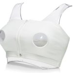 La nouvelle attache supérieure intégrée au soutien-gorge d’expression permet de refermer plus facilement la fermeture à glissière et garantit davantage de sécurité. Le bustier s’enfile et s’enlève facilement au moyen de la fermeture à glissière avant. Vou