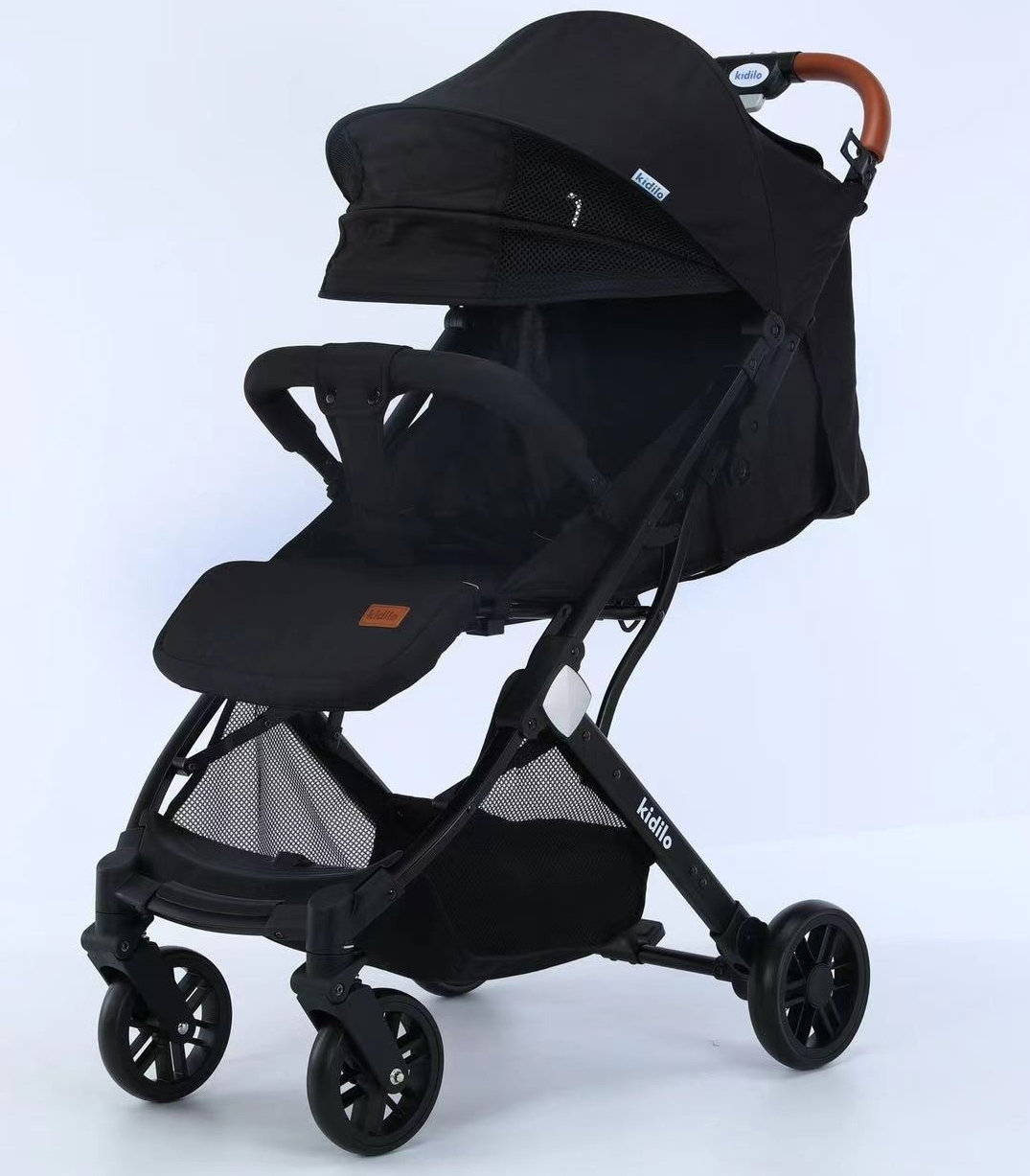 Poussette compacte légère bébé pliable/ fiorano ultra compacte noir Lorelli