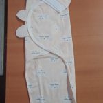 SwaddleMe Emmaillotage avec bonnet – Bambini-0
