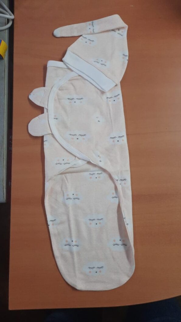 SwaddleMe Emmaillotage avec bonnet – Bambini-24306