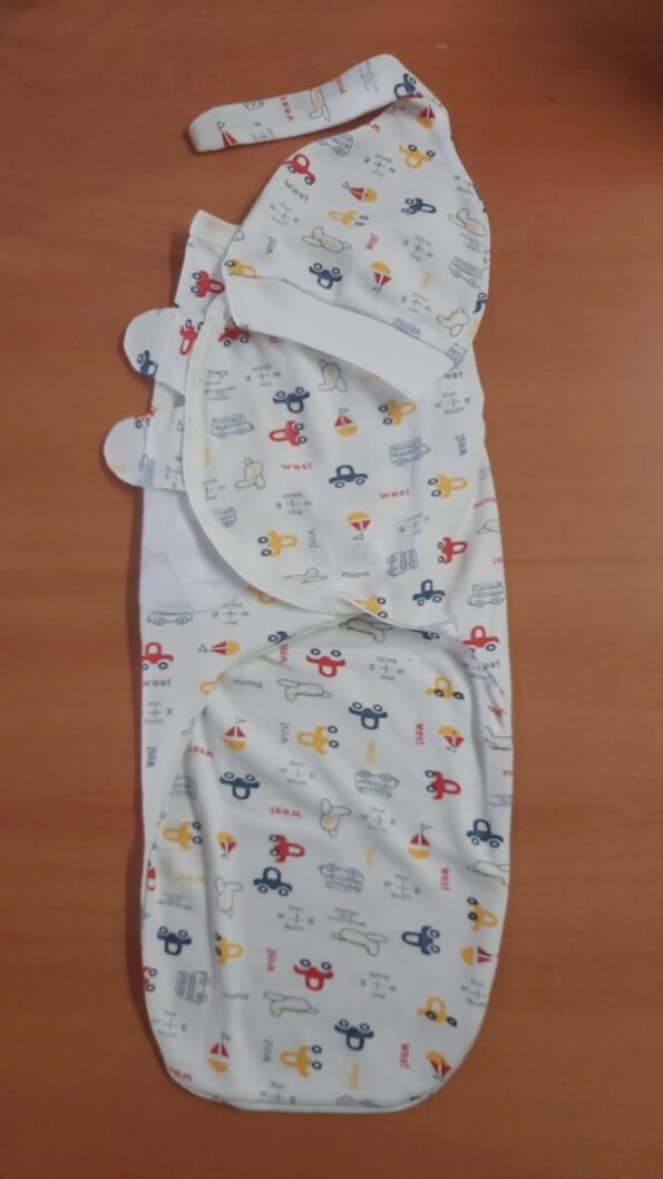 SwaddleMe Emmaillotage avec bonnet – Bambini-24307