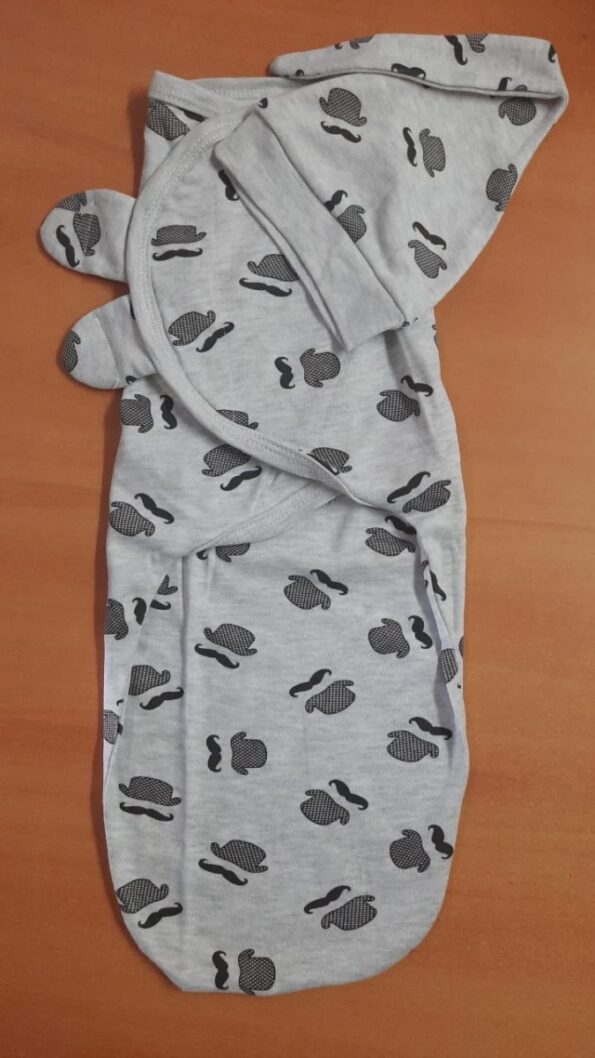SwaddleMe Emmaillotage avec bonnet – Bambini-24299