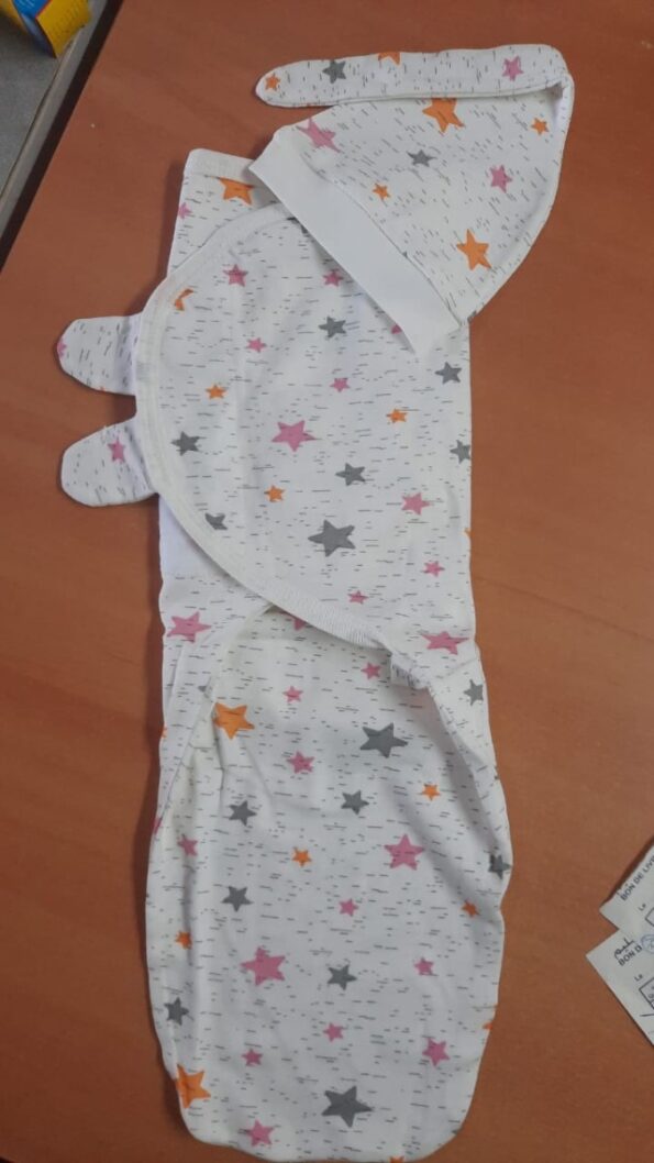 SwaddleMe Emmaillotage avec bonnet – Bambini-24302