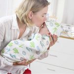 SwaddleMe Emmaillotage avec bonnet – Bambini-0