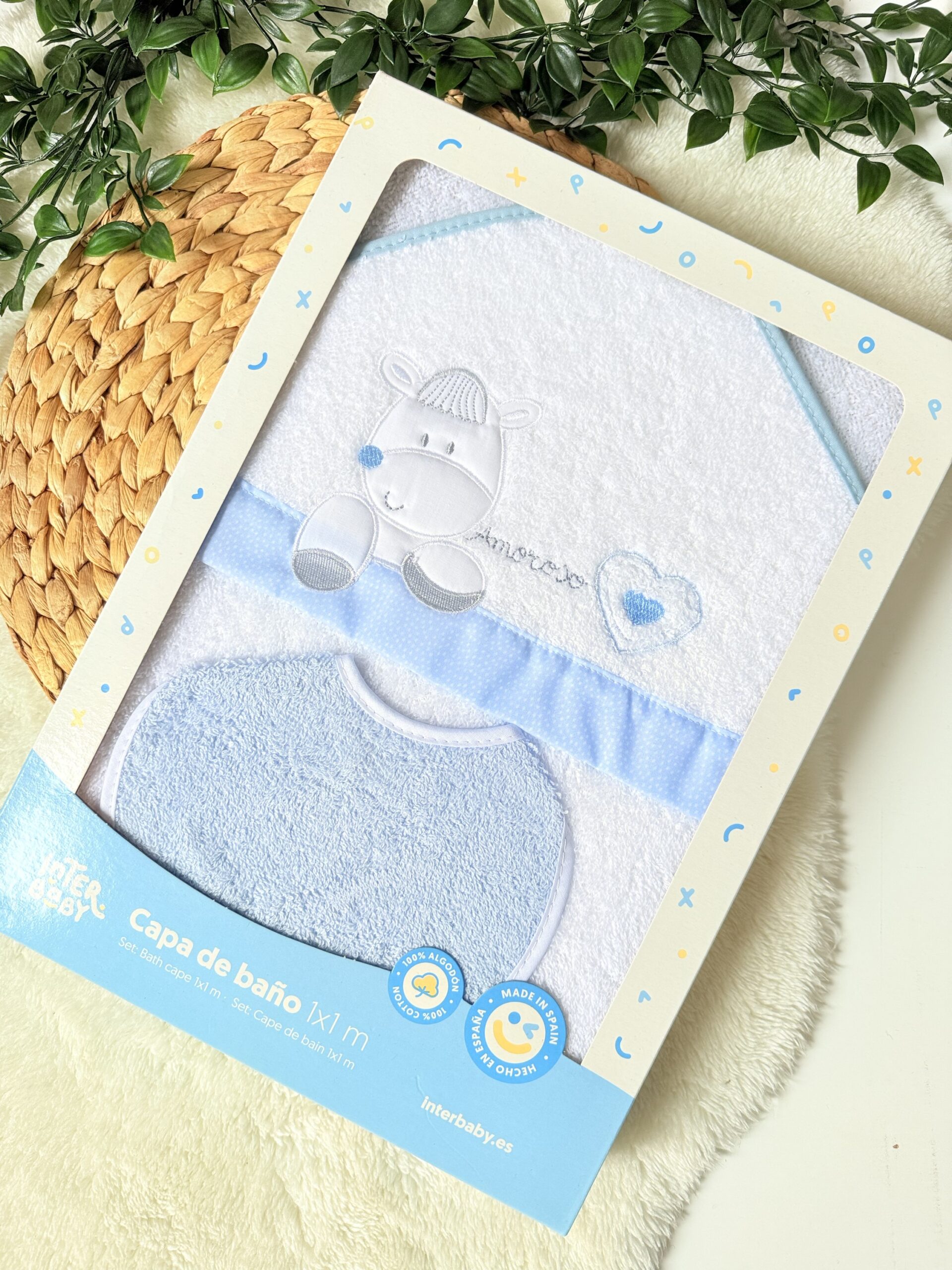 Serviette de Bain (100x100 cm) coton pur en Bleu+ Bavoir Offert - Interbaby