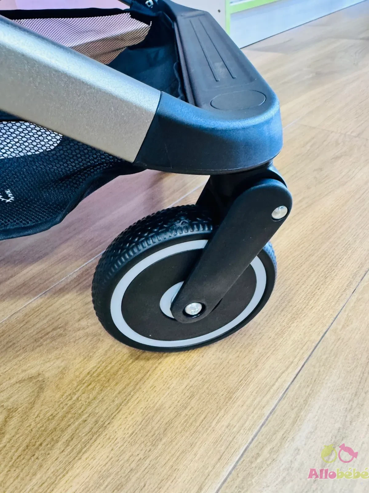 Poussette de Voyage Aluminium (avion) Ultra-Compacte - M9 – Image 13