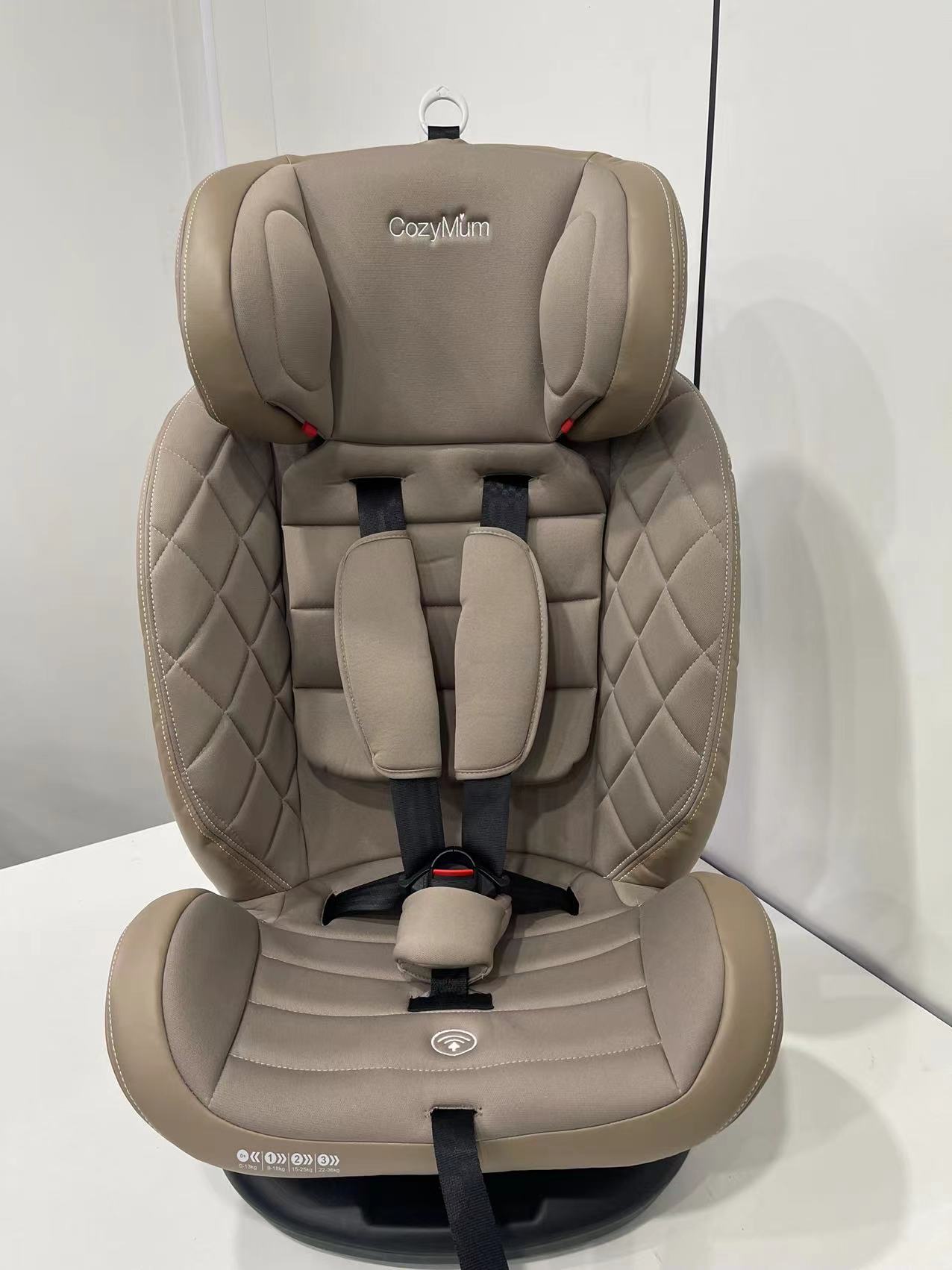 Siège enfant voiture beige