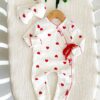 Ensemble Grenouillère et Bonnet Bébé Motif Cœur – 100% Coton Léger