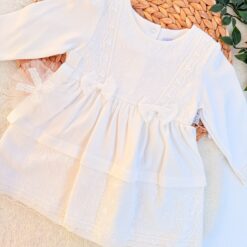 Robe Butterfly dentelle avec bandeau blanche: coton biologique