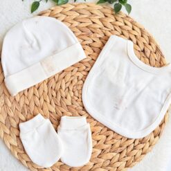 Pack bonnet moufles bavoir princesse – Caramell baby