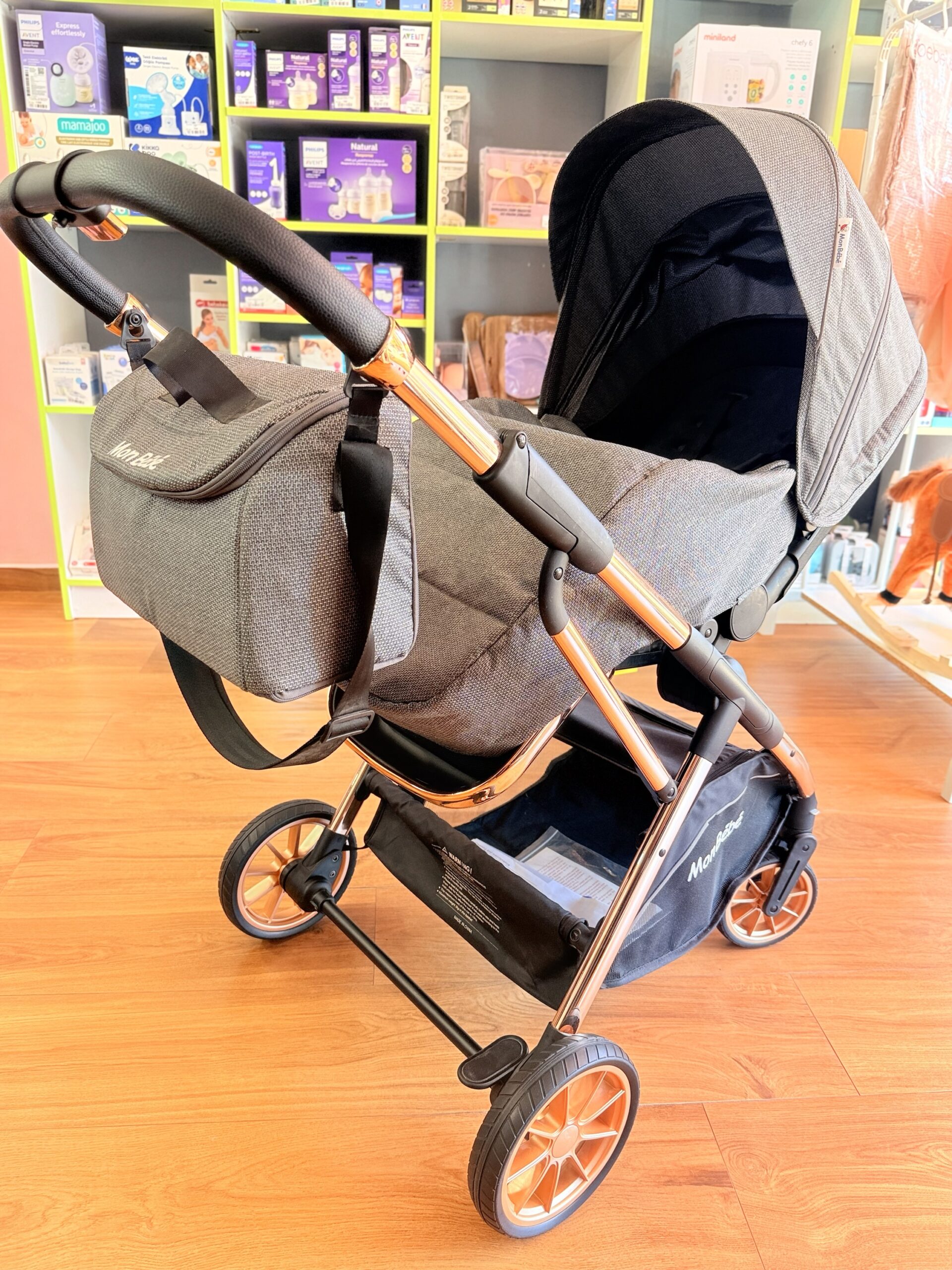 Destockage Poussette rèversible dorée avec sac mon bébé 1 Destockage Poussette rèversible dorée avec sac mon bébé