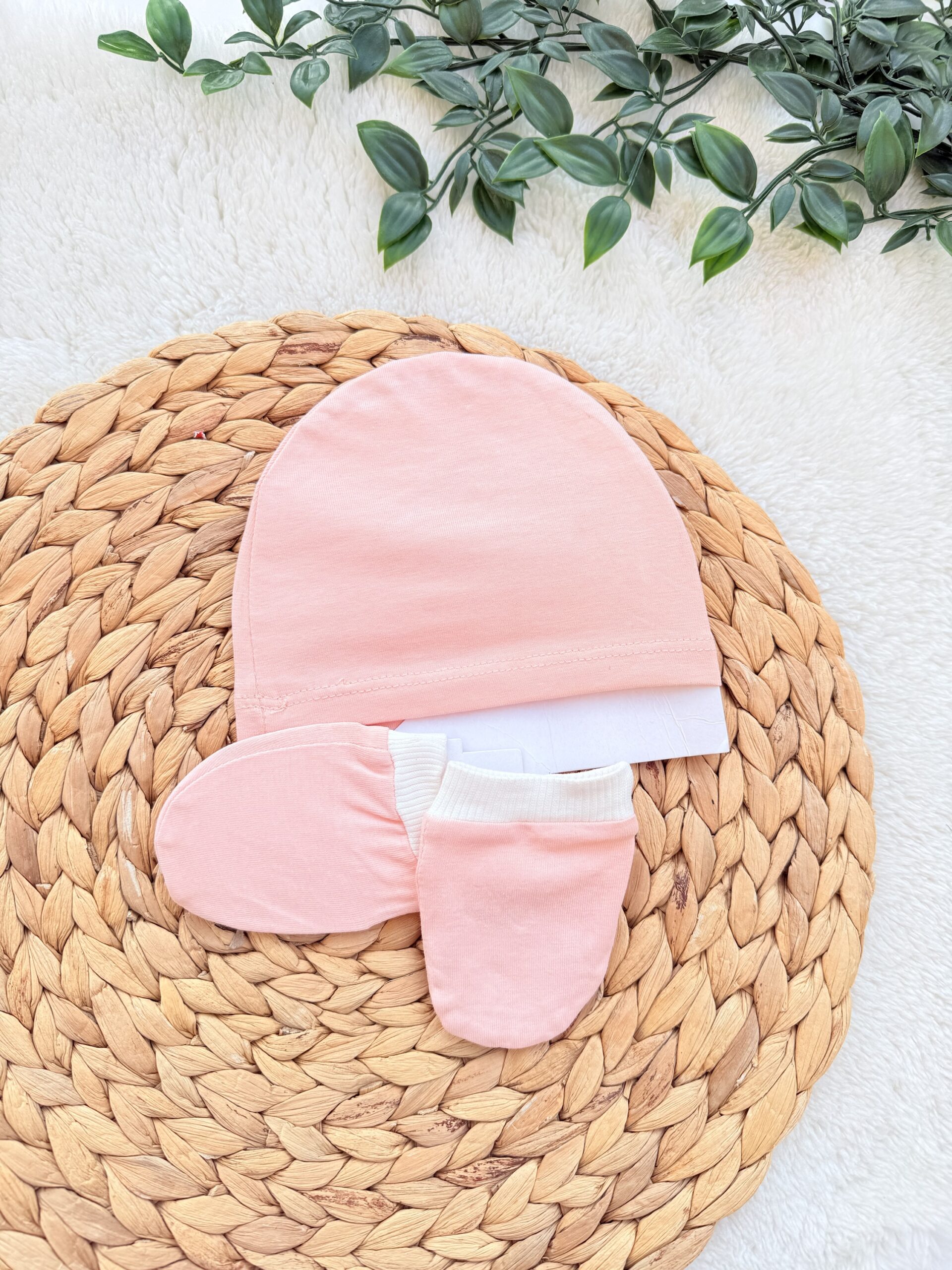 Ensemble douceur : Bonnet et Moufles pour Bébé