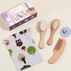 brosses et peigne en bois naturel pour bébé