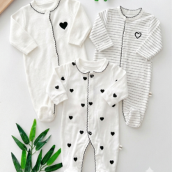 Lot de 3 Grenouillères Bébé – Motifs « Cœur » Assortis – 100% Coton Pur – Ouverture Facile