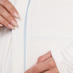 Ensemble pyjama et peignoir respirants details bleu - Douceur et confort pour les mamans