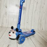 Trottinette vert eau