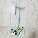 Trottinette vert eau