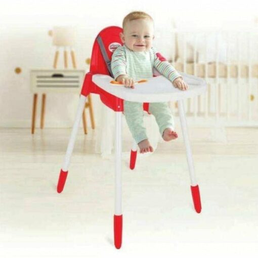 Pilsan : Chaise haute avec ceinture rouge