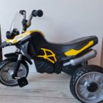 moto à pédale tricycle