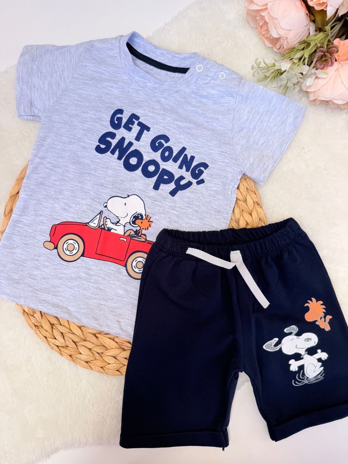 Ensemble Été Snoopy : Short et T-shirt pour Petit Aventurier