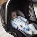 cache-bébé-2