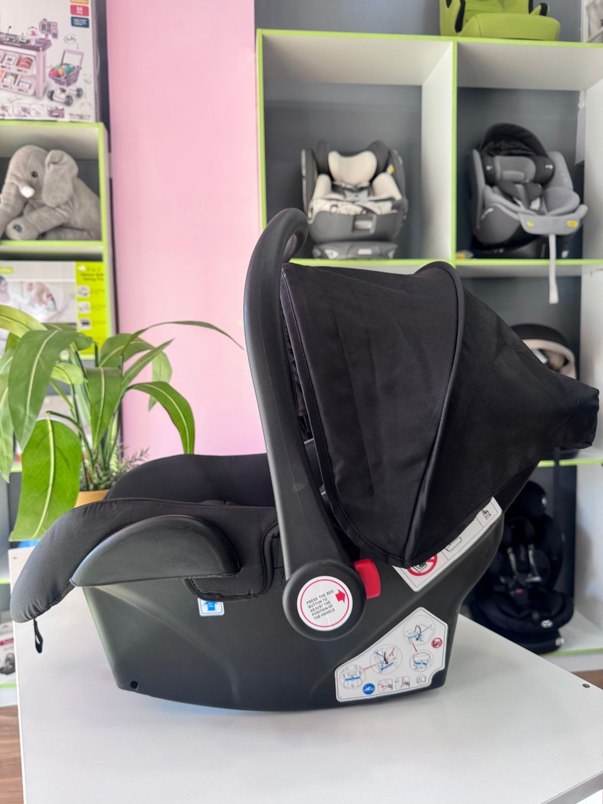 Destockage Maxi Cosi Noir Naissance à 12m 3 Destockage Maxi Cosi Noir Naissance à 12m – Image 3