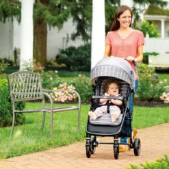 Poussette Compacte Breaze Iron Gris avec cache pluie - GRACO