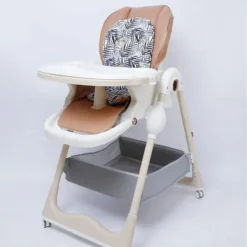 chaise haute monbebe en beige