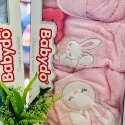 Sortie de Bain Bébé 5 Pièces avec Peignoir à Capuche rose + Accessoires – Babydo