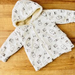 Veste polaire à capuche blanche