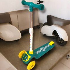 Trottinette scooter 3 roues lumineuse