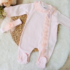 grenouillère bébé fille dentelle : Douceur et confort