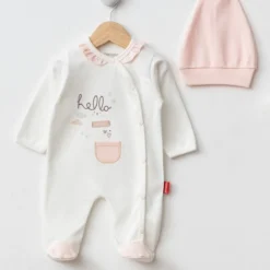 Grenouillère douce 100% Coton - Poche, Volants et Bonnet Assorti